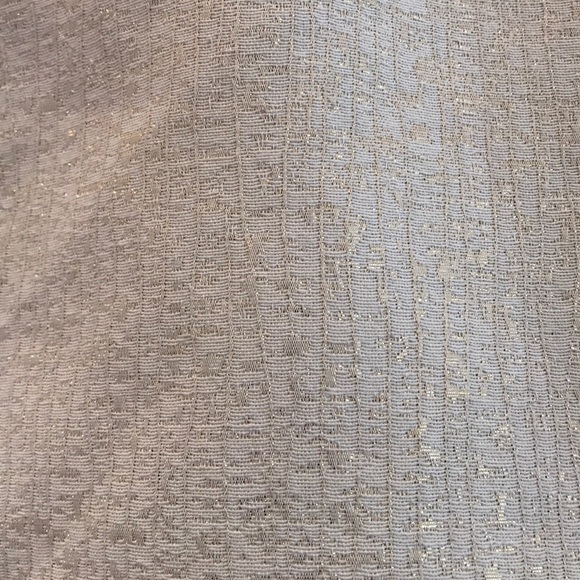 Elegant Worthington Skirt w/Gold Threading. - Picture 3 of 7